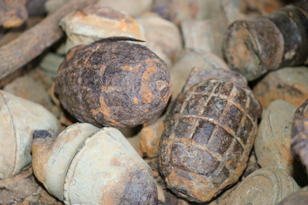 Rusty grenades