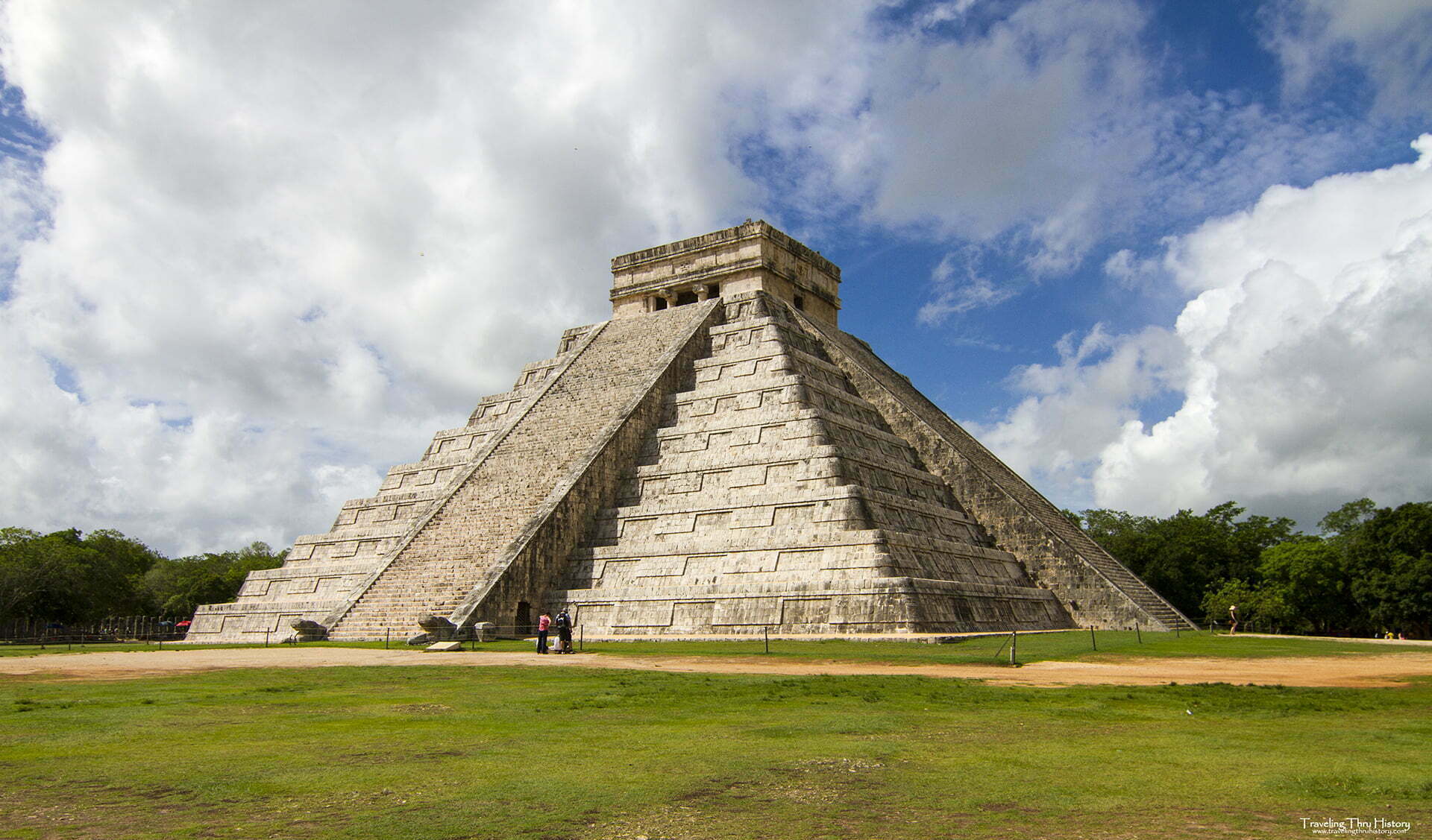 A stone pyramid 